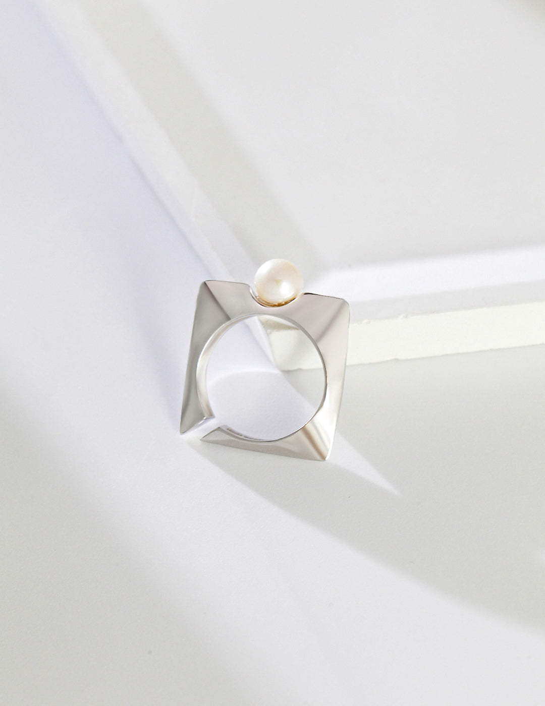 Pearl Square Ring